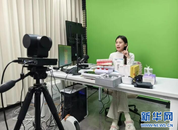 “玩转”直播电商 湖北鄂州校企合